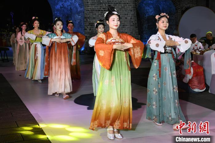 澳门白菜跳槽金活动